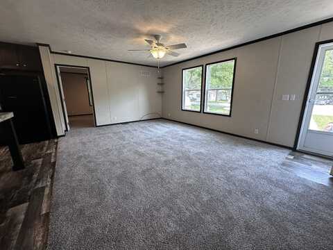 13475 Pinewood Drive, Grand Haven, MI 49417