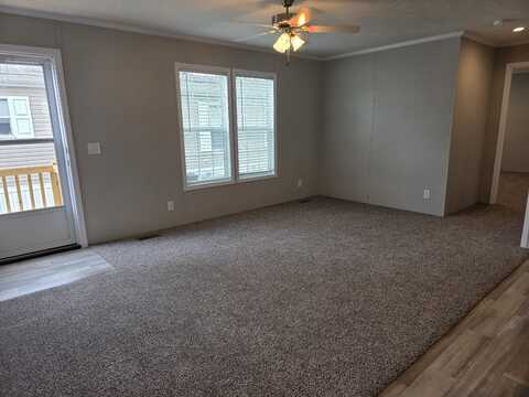 2375 Douglas Dr, Highland, MI 48357