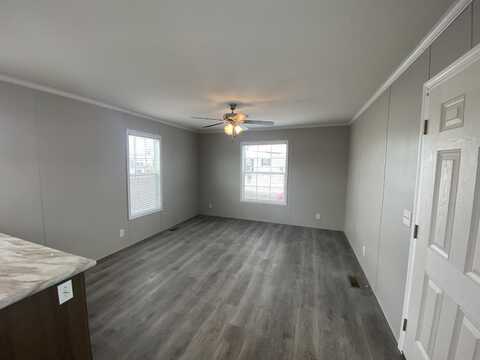852 Cour Marie, Warren, MI 48091