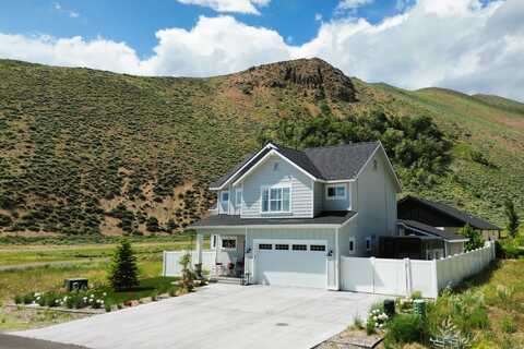 114 Cowcatcher Loop, Bellevue, ID 83313
