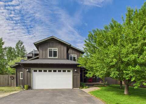 1741 Laurelwood Dr, Hailey, ID 83333