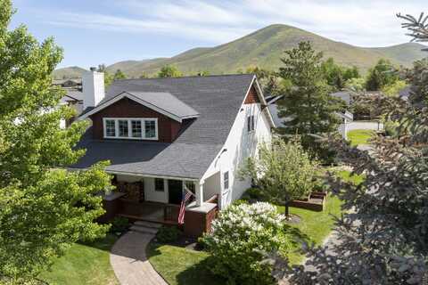1430 N 2nd Ave, Hailey, ID 83333