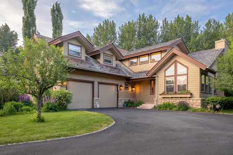 907 RIVERSIDE Dr, Bellevue, ID 83313