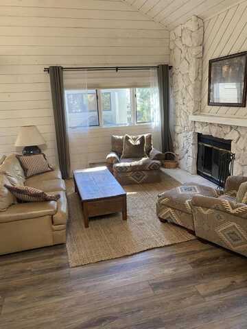 4318 Fairway Nine Dr, Sun Valley, ID 83353