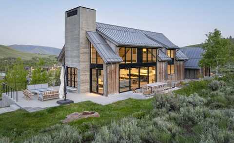 305 Diamond Back Rd, Sun Valley, ID 83353