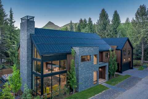 201 Garnet St, Ketchum, ID 83340