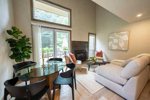 2224 BONNE VIE CONDO Dr, Sun Valley, ID 83353