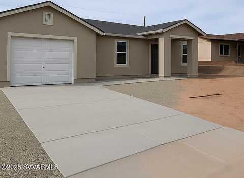 20601 E Hereford Drive, Mayer, AZ 86333