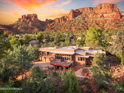 115 Merry Go Round Rock Rd, Sedona, AZ 86351