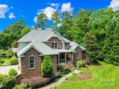 266 Riverwood Road, Mooresville, NC 28117