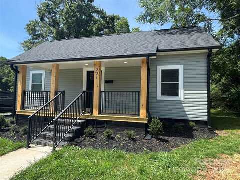 331 E Lowrance Avenue, Mooresville, NC 28115