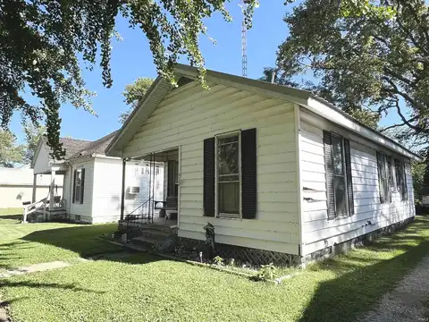 413 W 2nd Street, Mount Carmel, IL 62863