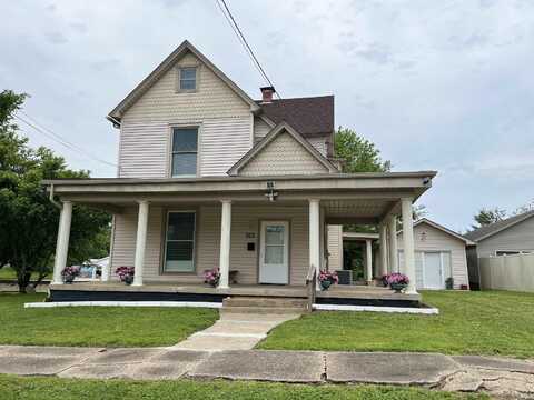322 E Harrison Street, Oakland City, IN 47660