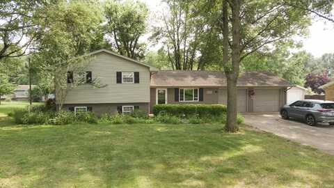 8255 Heather Drive, Newburgh, IN 47630