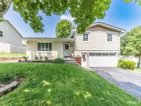 712 Adams Street, Newburgh, IN 47630