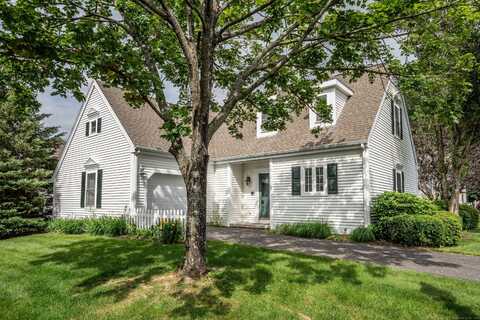 1 Primrose Lane, Farmington, CT 06032