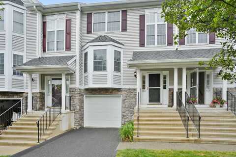 1802 Pinnacle Way, Danbury, CT 06811