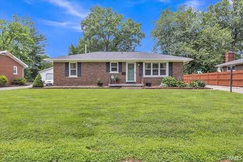 1413 Green Meadow Road, Evansville, IN 47715
