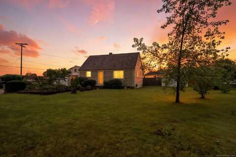 2 Thomas Street, Enfield, CT 06082
