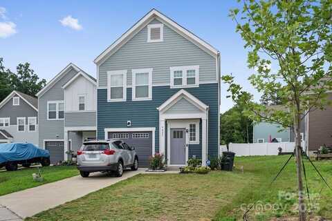9025 Henry Thoreau Road, Charlotte, NC 28214
