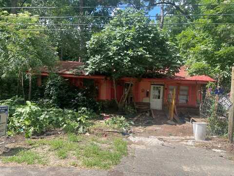 528 7th, Cairo, GA 39828