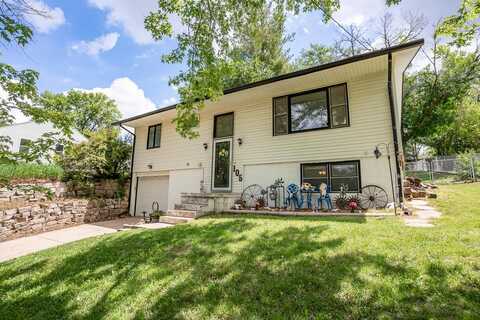 105 N ELM Street, GLENWOOD, IA 51534