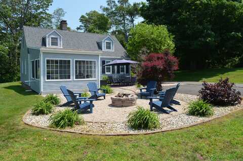 55 Cloudland Road, North Haven, CT 06473