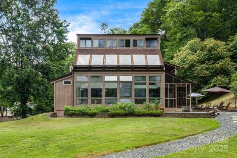 79 Creekside Lane, Spruce Pine, NC 28777