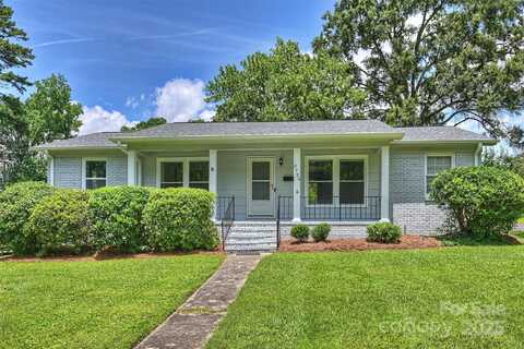3729 Woodleaf Road, Charlotte, NC 28205