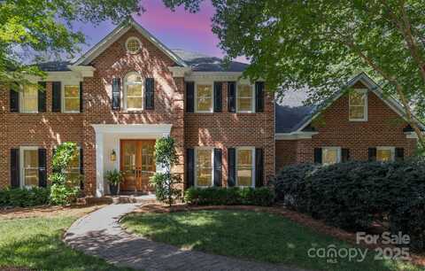 905 Mangionne Drive, Matthews, NC 28105