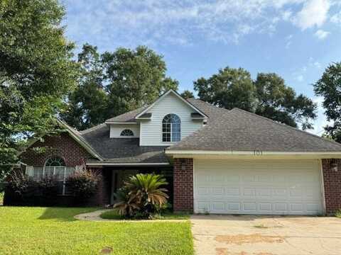 101 Thistledown Dr, Natchez, MS 39120