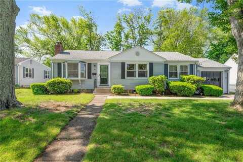 30 Winthrop Street, East Providence, RI 02915