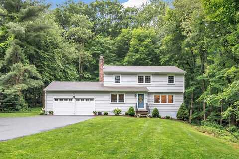 6 Buckboard Lane, Fairfield, CT 06824