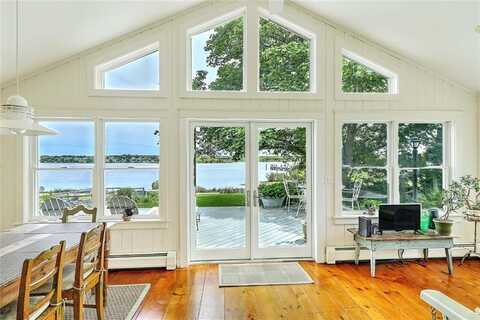 1518 Drift Road, Westport, MA 02790
