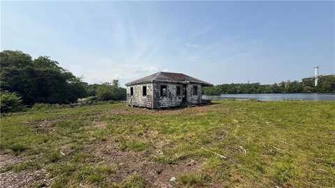 79 Taylor Road, Johnston, RI 02919