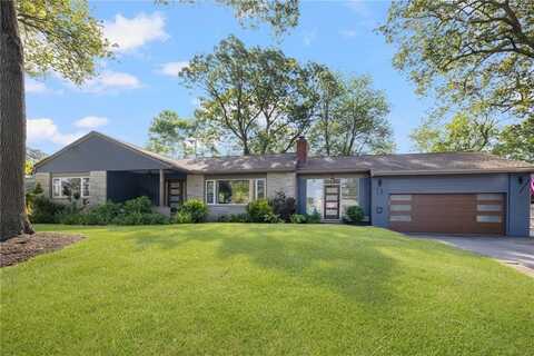 14 Twin Oak Drive, Warwick, RI 02889