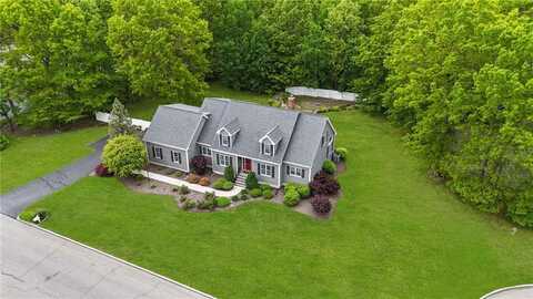 10 Lantern Brook Drive, Lincoln, RI 02865