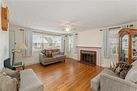 45 Cedarcrest Drive, Pawtucket, RI 02861