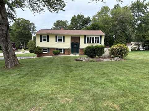 26 Orchard Avenue, Smithfield, RI 02828