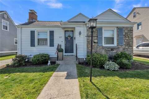 257 Woodhaven Road, Pawtucket, RI 02861