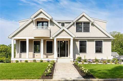 35 Coggeshall Avenue, Newport, RI 02840