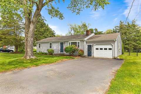 64 Flint Corn Road, Portsmouth, RI 02871