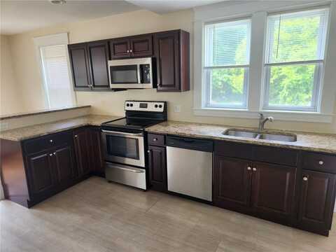 219 Metacom Avenue, Bristol, RI 02809