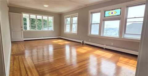 98 De Pinedo Street, Providence, RI 02904