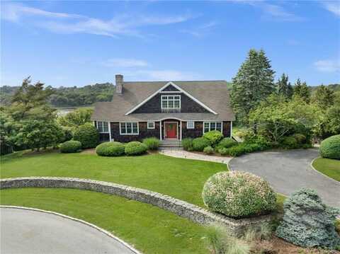 21 OCEAN HEIGHTS Road, Newport, RI 02840