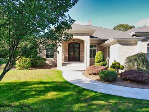51 West Ridge Drive, Tiverton, RI 02878