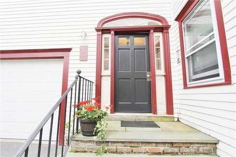 31 Franklin Street, Newport, RI 02840