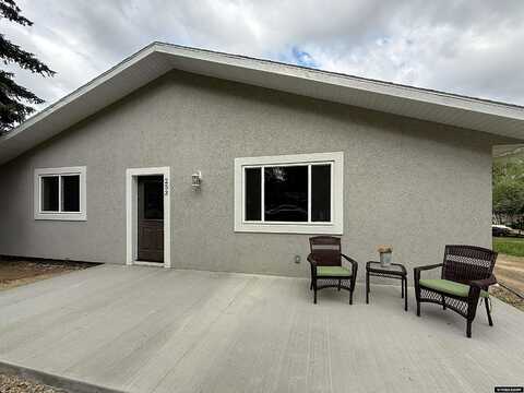 253 N Carrington Avenue, Buffalo, WY 82834
