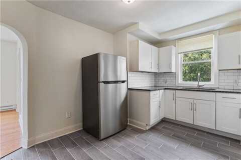 11 Roosevelt Street, North Providence, RI 02904