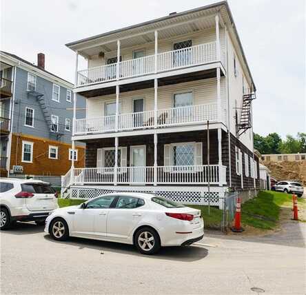 32 Bouvier Avenue, Lincoln, RI 02838